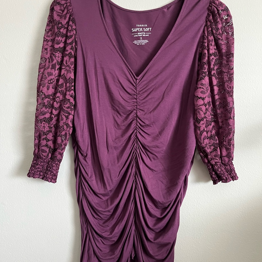Torrid ruched top - Picture 2 of 4
